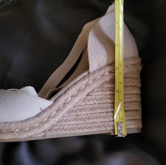Women's Cream Espadrille Wedge Shoes - Picture 10 of 10